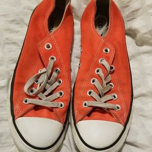 Bright Converse Size 8 (Womens)